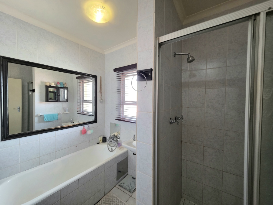 4 Bedroom Property for Sale in Jan Cillierspark Free State